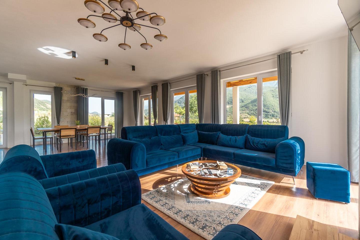Villa Bujtina Lumo & Pool Përmet Esterno foto